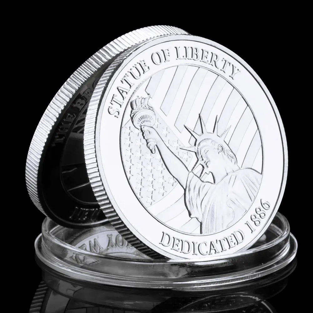 US Statue of Liberty Souvenir New York City The Brooklyn Bridge Pattern Golden  Commemorative Coin Collectibles Liberty Coin